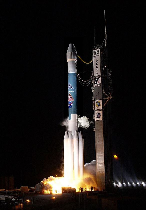 Start der Raumsonde mit einer Delta II-7925H-Rakete: Bild: NASA