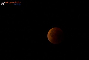 Fotografisch war diese Mondfinsternis eher eine Enttäuschung.